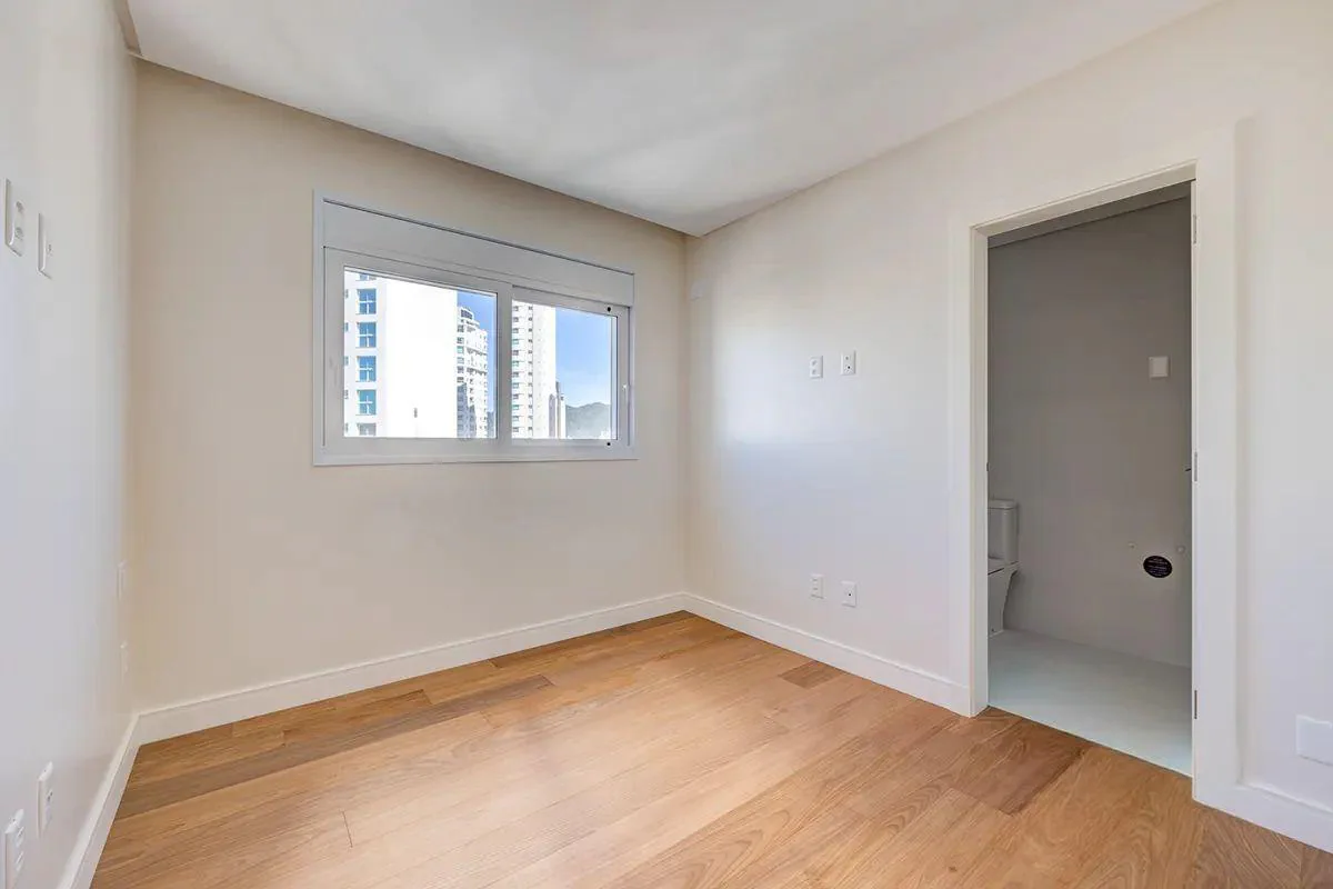 Apartamento em Pioneiros, Balneário Camboriú — foto 2