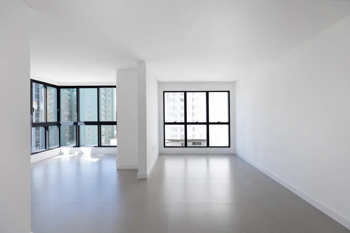 Apartamento em Meia Praia, Itapema — foto 1