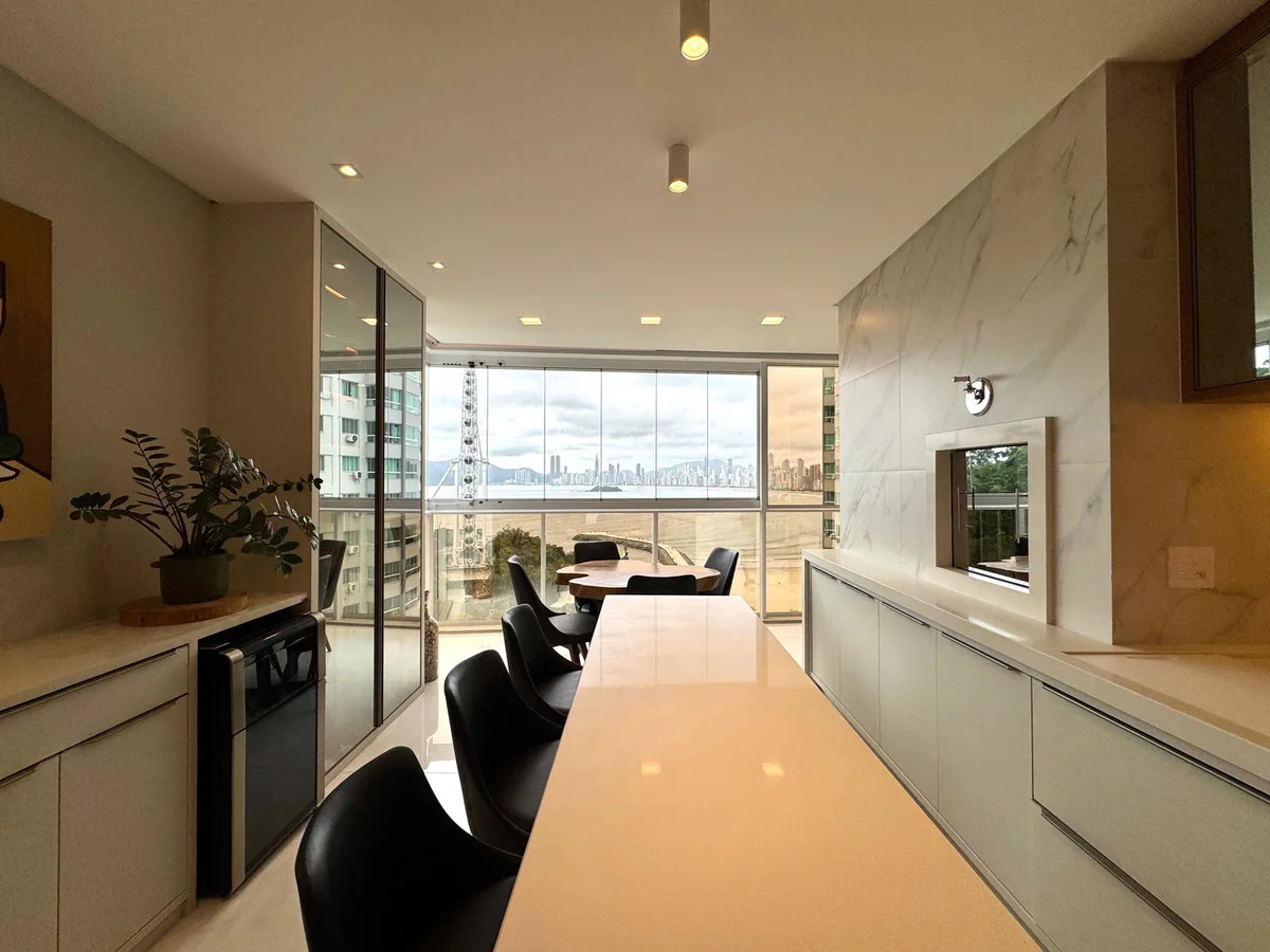 Apartamento em Pioneiros, Balneário Camboriú — foto 2